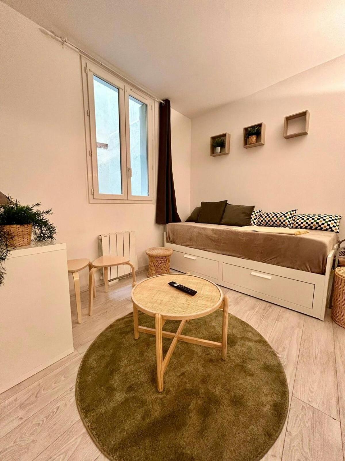 Au Charme Des Carmes - T1 Sur Cour - Metro A & B Apartment Toulouse Exterior photo
